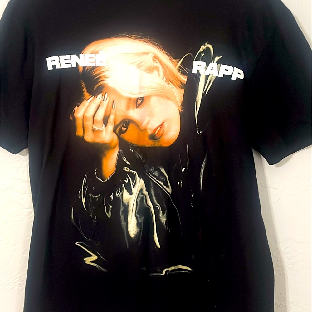 Renee Rapp Tee - Picture 3 of 5